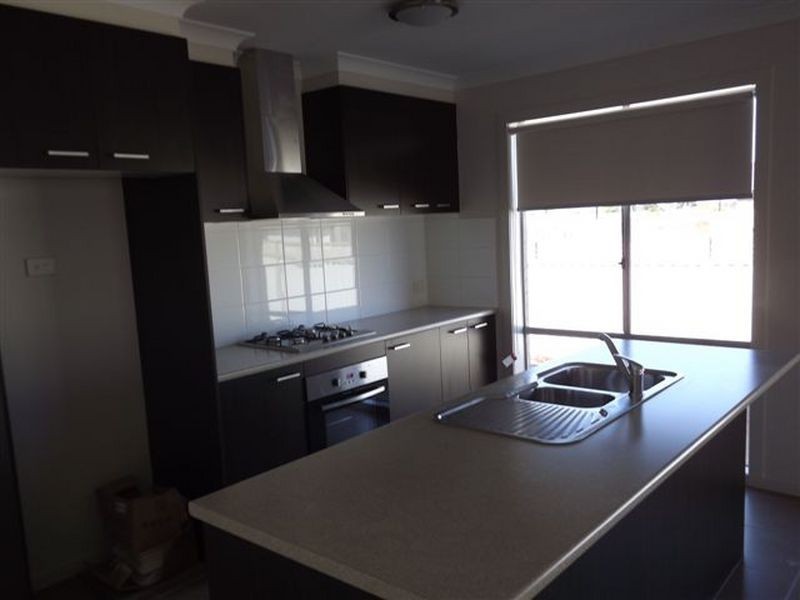 15 Celebration Circuit, Pakenham VIC 3810