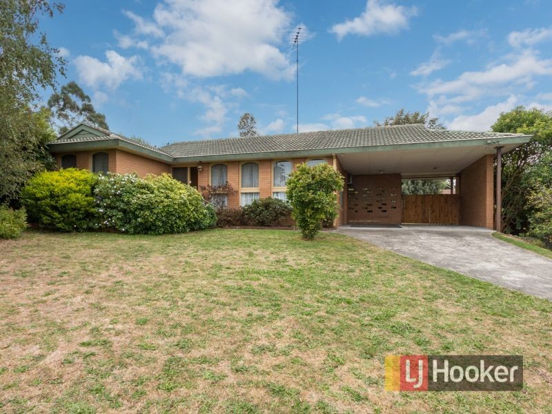 4 Elizabeth Court, Pakenham VIC 3810