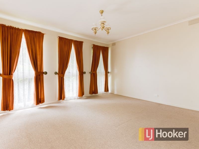 4 Elizabeth Court, Pakenham VIC 3810