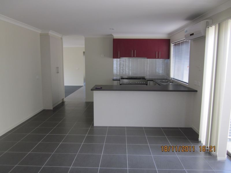 25 Victory Drive, Pakenham VIC 3810