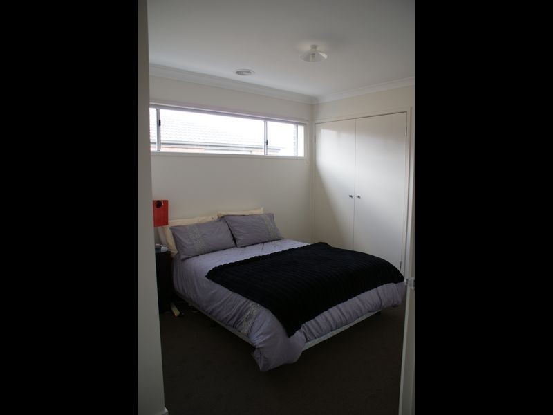 9 Field Street, Pakenham VIC 3810