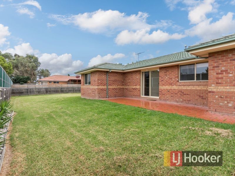 28 Jacqueline Place, Pakenham VIC 3810