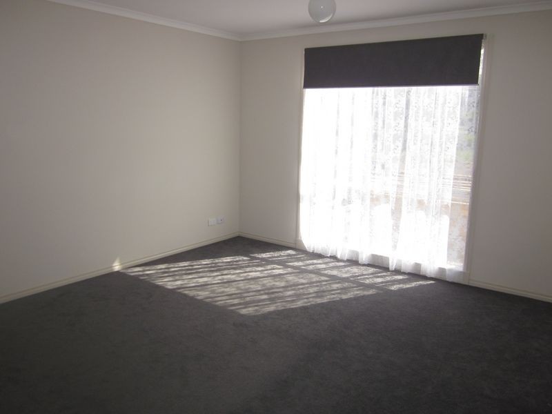 22 Tyrone Avenue, Pakenham VIC 3810