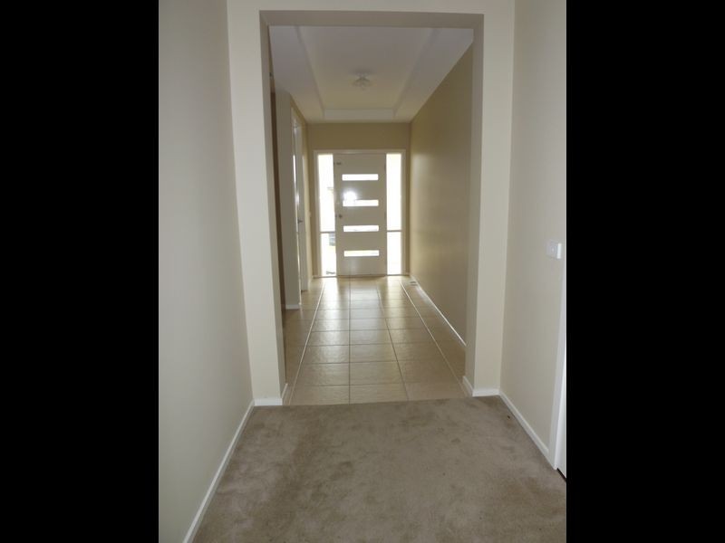 35 Flinders Park Drive, Officer VIC 3809