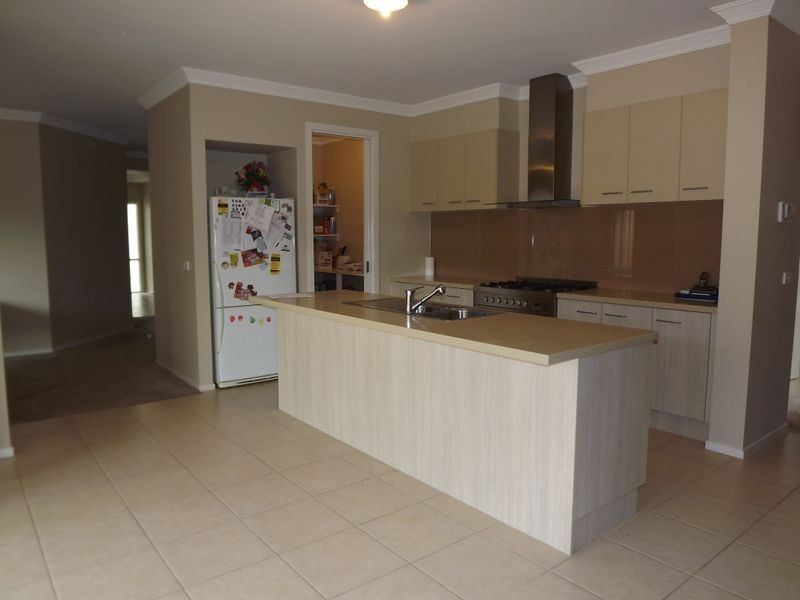 35 Flinders Park Drive, Officer VIC 3809