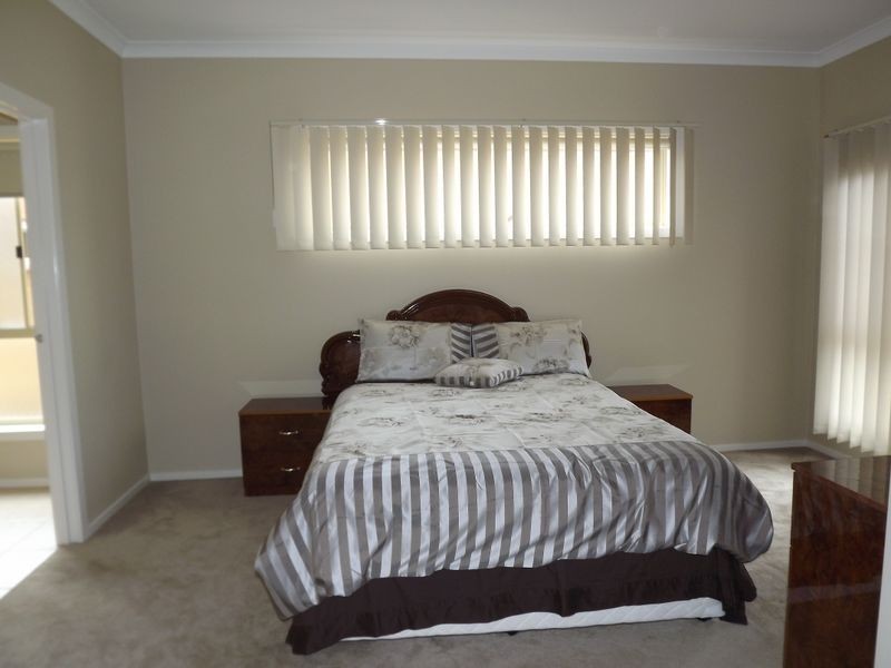 35 Flinders Park Drive, Officer VIC 3809