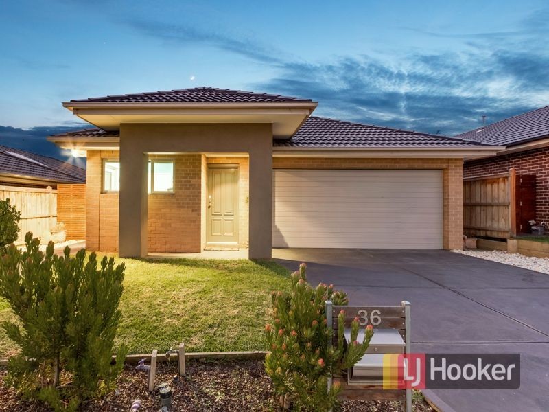 36 Clarendon Street, Pakenham VIC 3810