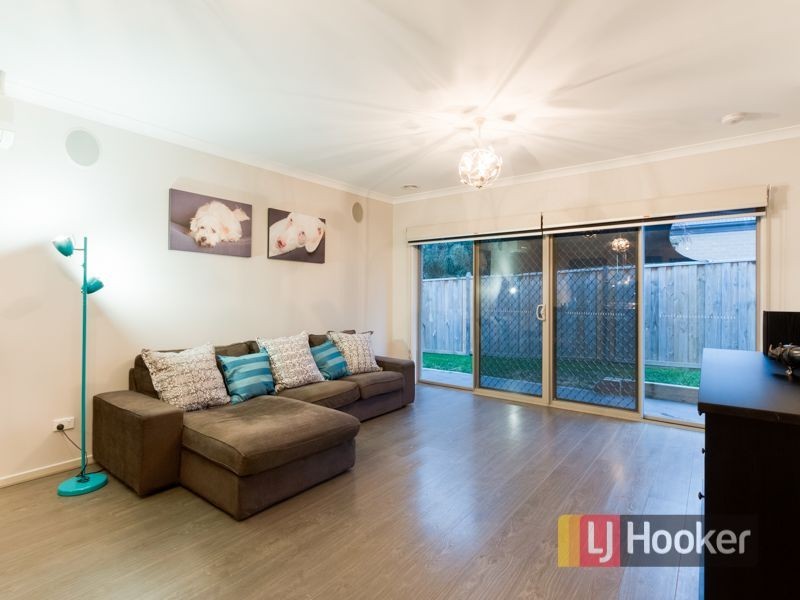 36 Clarendon Street, Pakenham VIC 3810