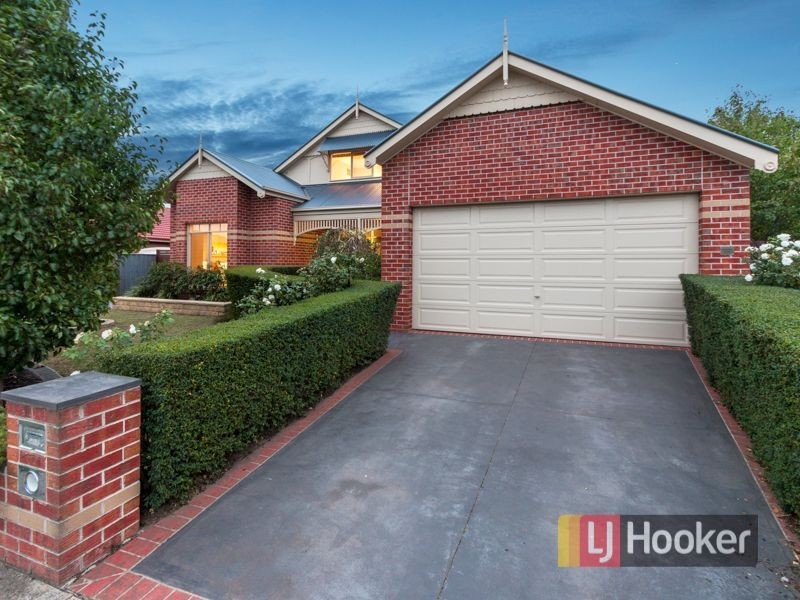 14 Banjo Paterson Drive, Pakenham VIC 3810