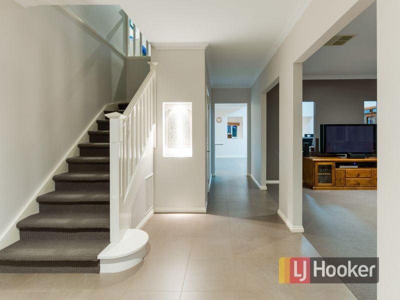 14 Banjo Paterson Drive, Pakenham VIC 3810