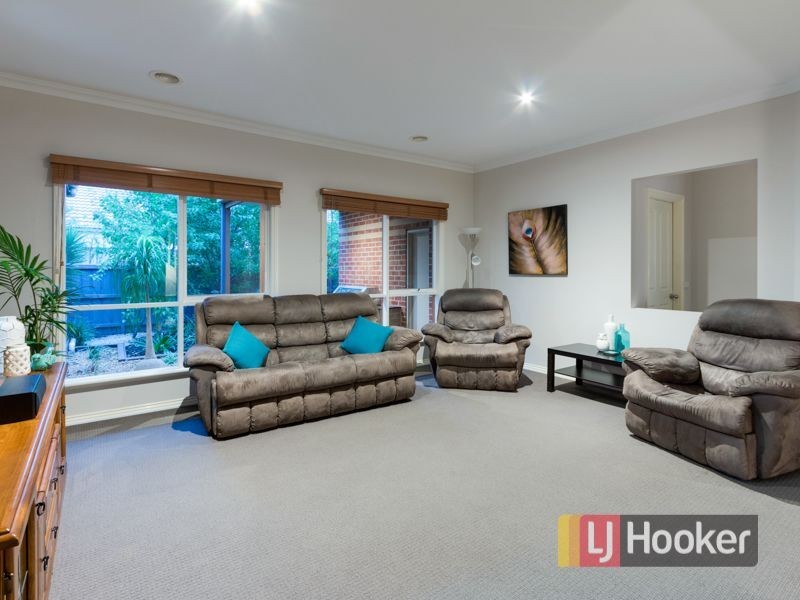 14 Banjo Paterson Drive, Pakenham VIC 3810