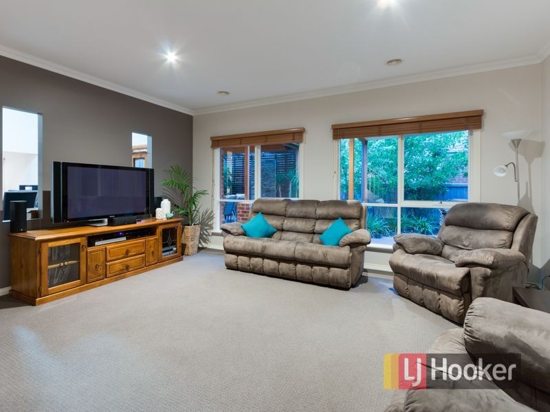 14 Banjo Paterson Drive, Pakenham VIC 3810