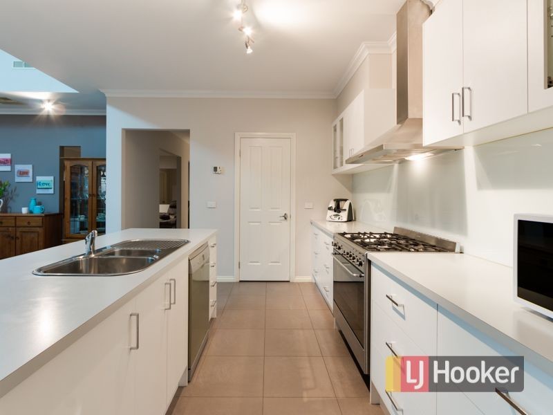 14 Banjo Paterson Drive, Pakenham VIC 3810