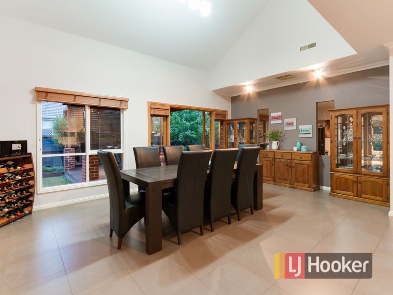 14 Banjo Paterson Drive, Pakenham VIC 3810