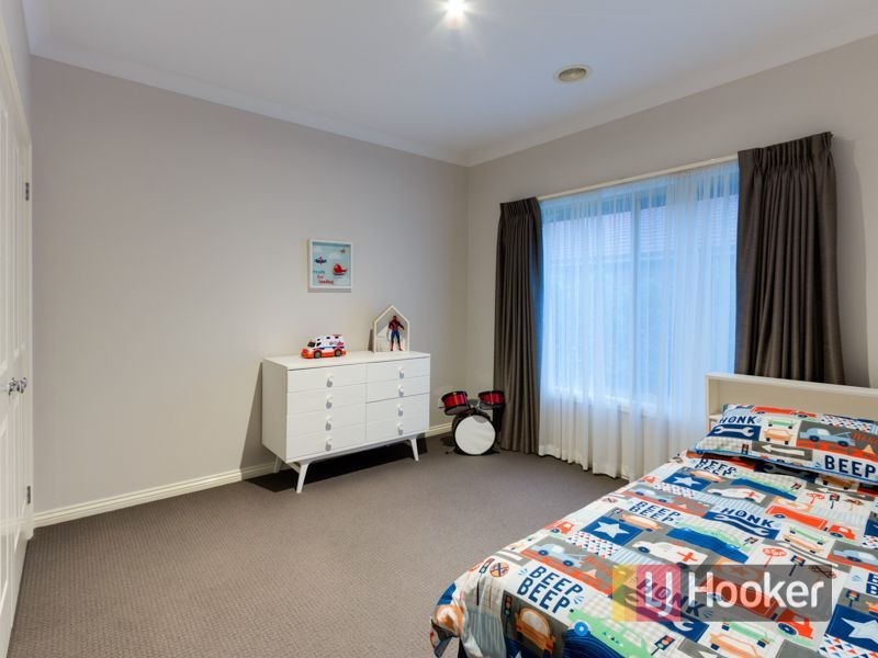 14 Banjo Paterson Drive, Pakenham VIC 3810