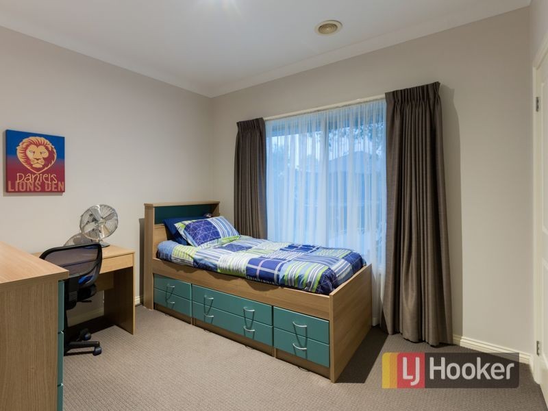 14 Banjo Paterson Drive, Pakenham VIC 3810