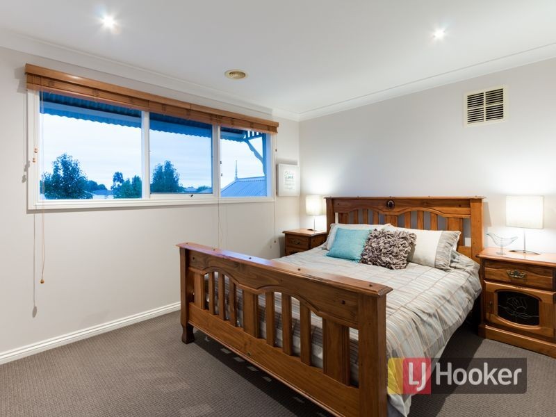 14 Banjo Paterson Drive, Pakenham VIC 3810