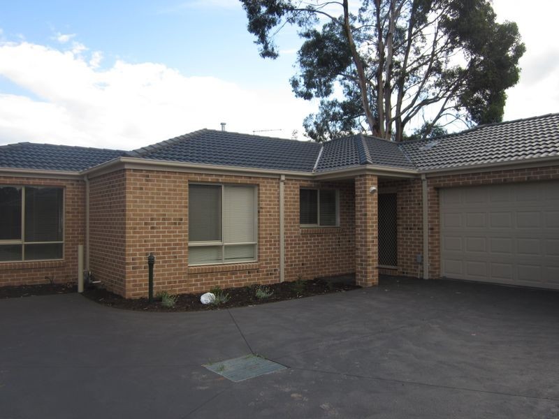 2 & 3/8 Jamieson Court, Pakenham VIC 3810