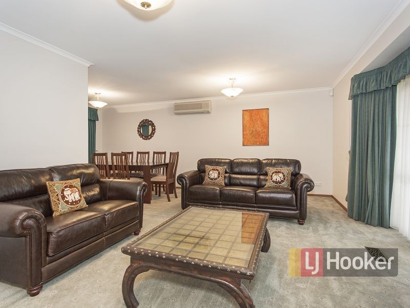 7 Christopher Close, Pakenham VIC 3810