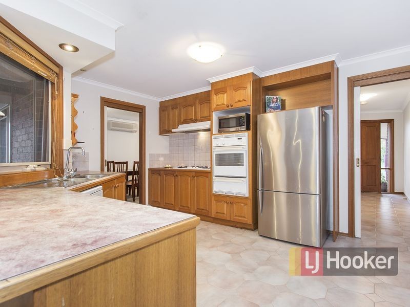 7 Christopher Close, Pakenham VIC 3810