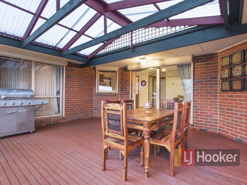 7 Christopher Close, Pakenham VIC 3810