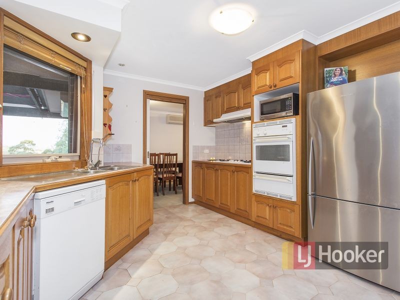 7 Christopher Close, Pakenham VIC 3810