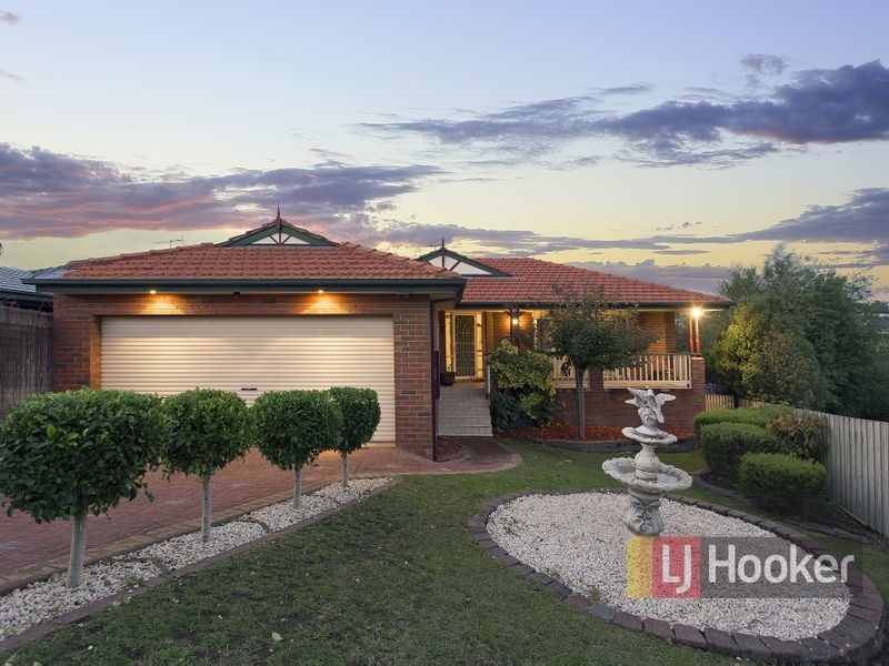 7 Christopher Close, Pakenham VIC 3810