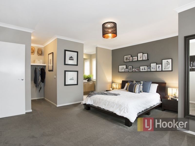 7 Page Close, Pakenham VIC 3810