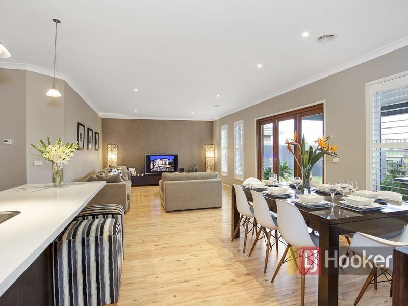 7 Page Close, Pakenham VIC 3810