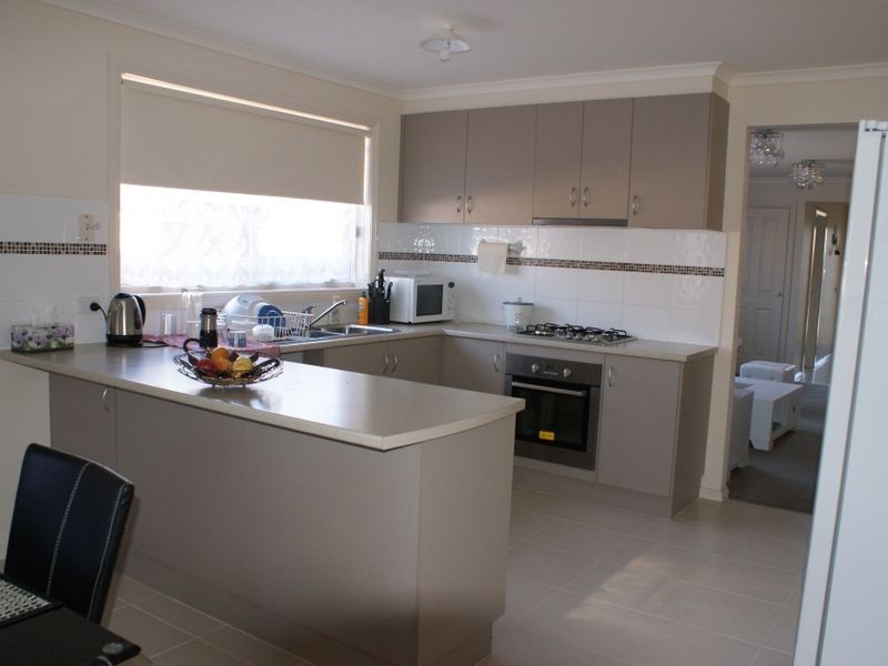 17 Jennifer Court, Pakenham VIC 3810