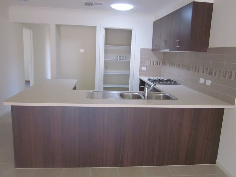 12 Midori Lane, Officer VIC 3809