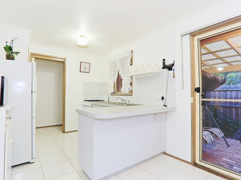 2/83 Racecourse Road, Pakenham VIC 3810