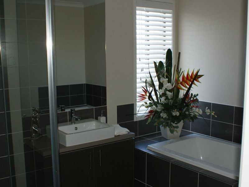 9 Alice Court, Officer VIC 3809