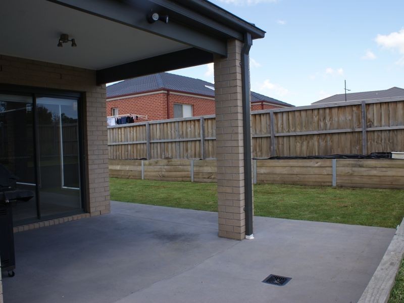 9 Alice Court, Officer VIC 3809