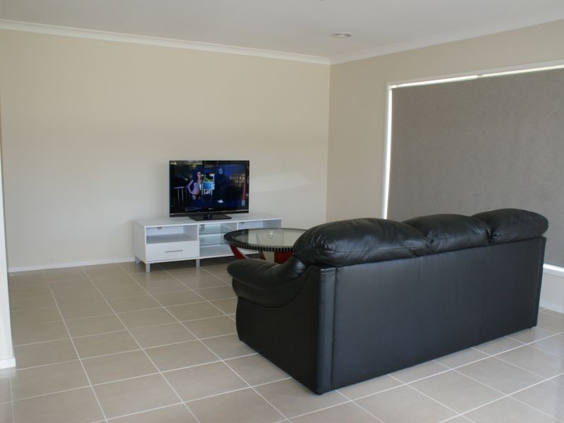 9 Alice Court, Officer VIC 3809