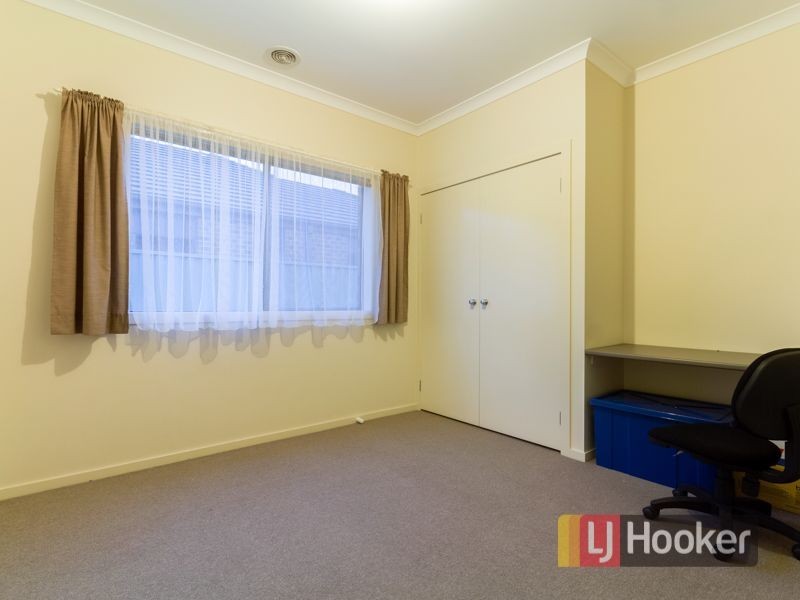 4 Cohens Way, Pakenham VIC 3810