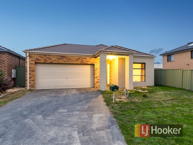 4 Cohens Way, Pakenham VIC 3810