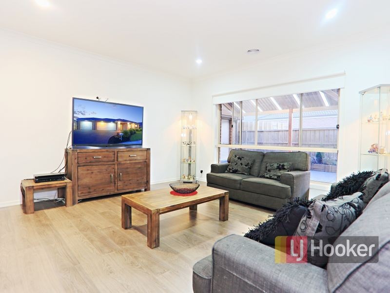 78 Banjo Paterson Drive, Pakenham VIC 3810