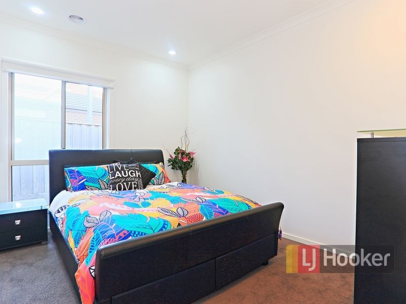 78 Banjo Paterson Drive, Pakenham VIC 3810