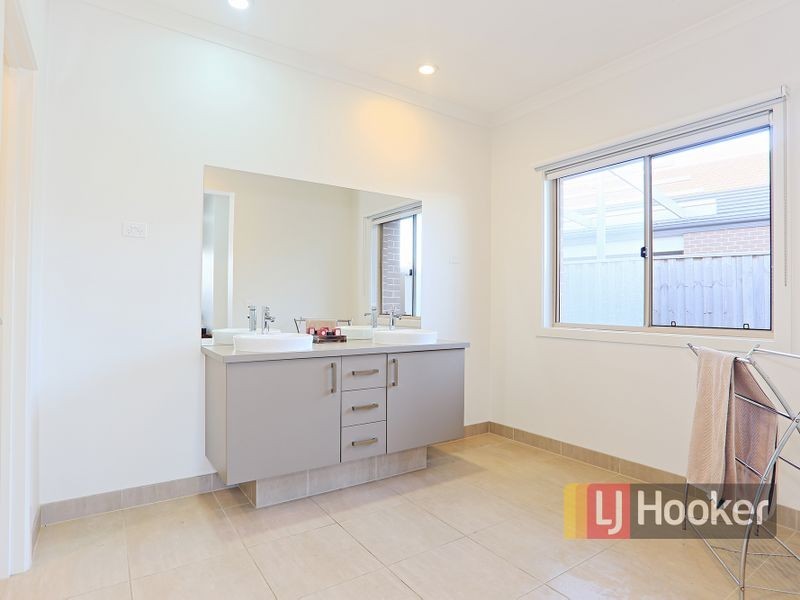 78 Banjo Paterson Drive, Pakenham VIC 3810