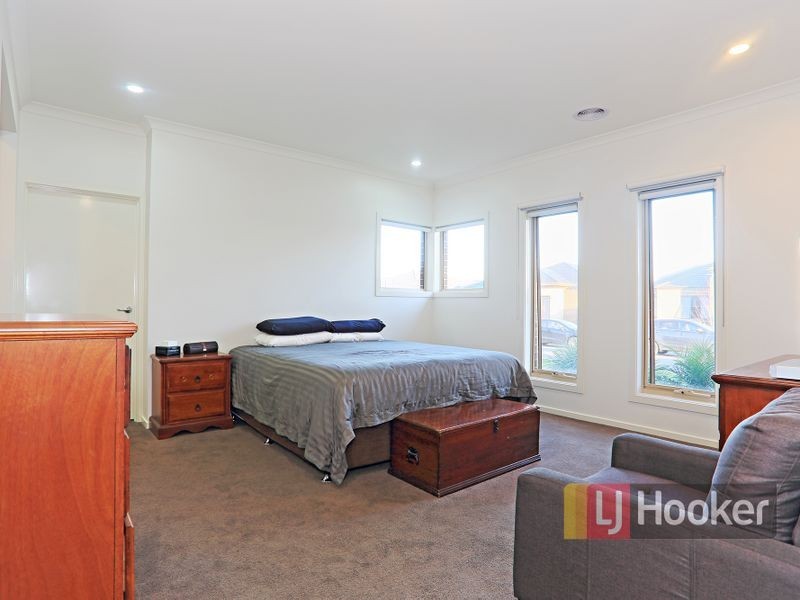 78 Banjo Paterson Drive, Pakenham VIC 3810