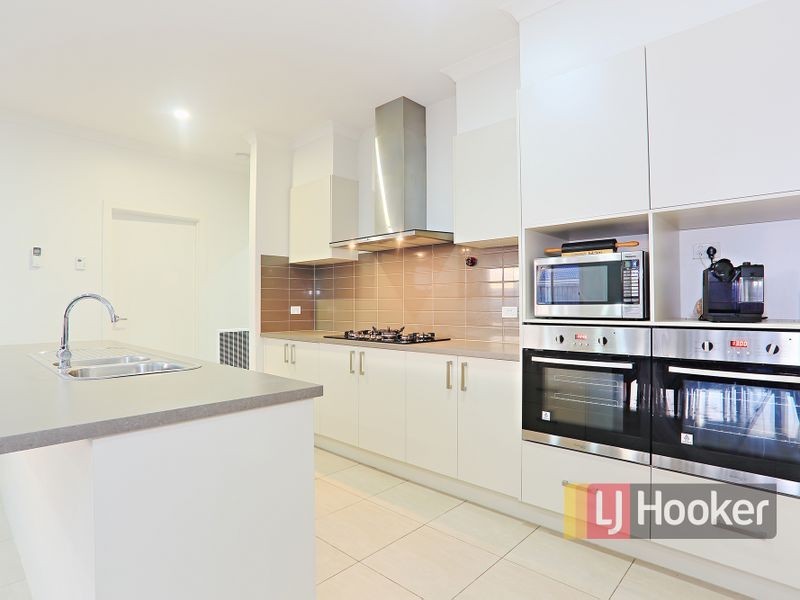 78 Banjo Paterson Drive, Pakenham VIC 3810