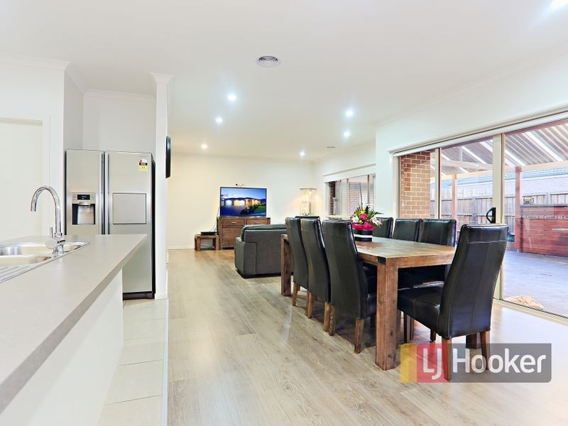 78 Banjo Paterson Drive, Pakenham VIC 3810