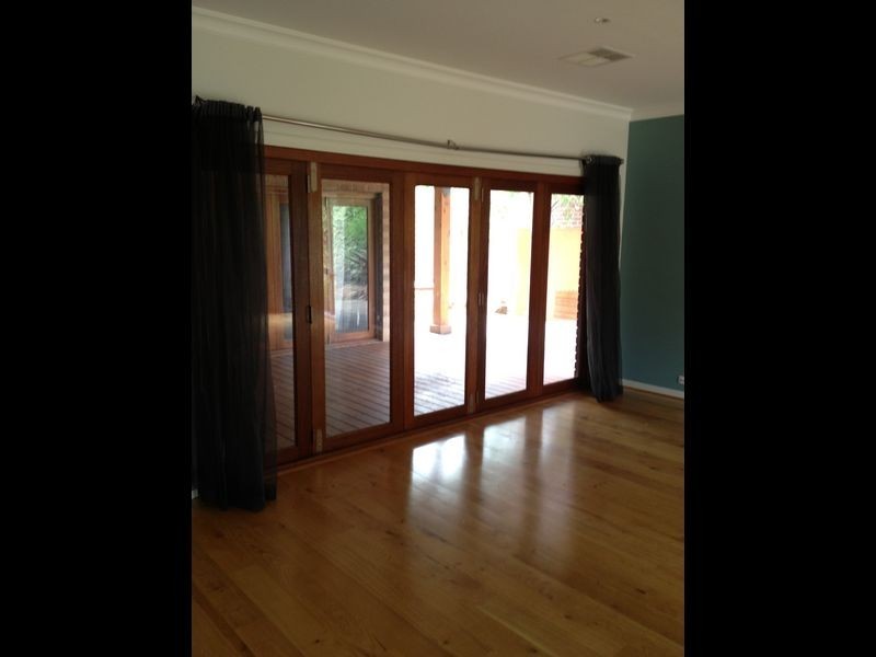 12 Wild Cherry Avenue, Pakenham VIC 3810