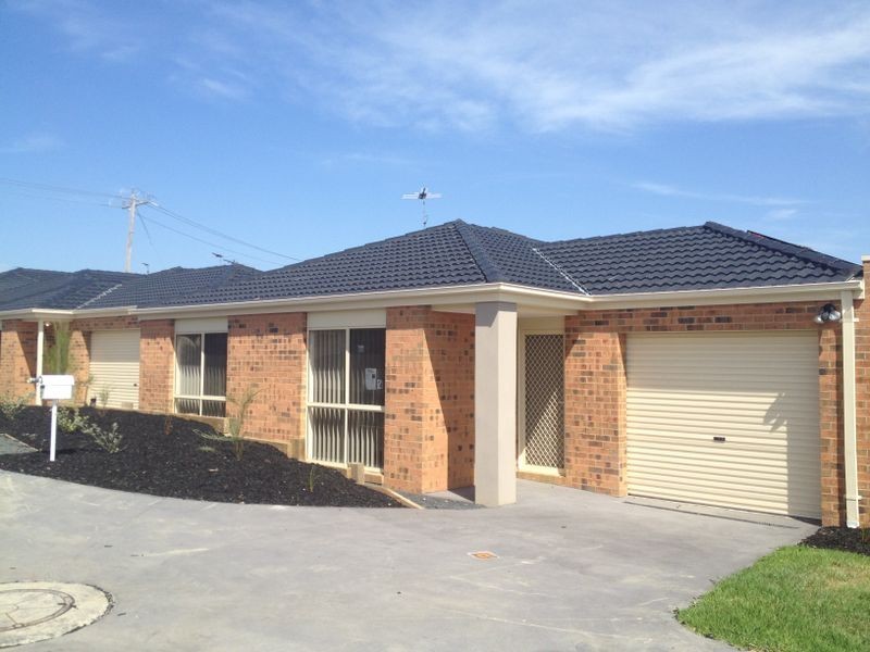 27/18 Ben Drive, Pakenham VIC 3810