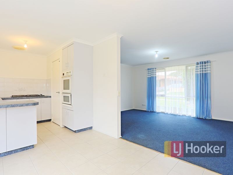 6 Matthews Court, Pakenham VIC 3810