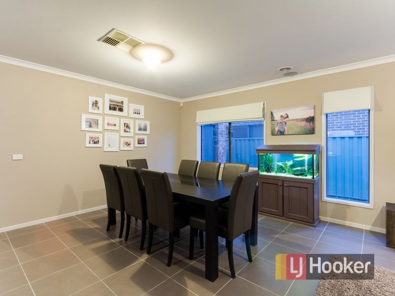 20 Bluestone Street, Pakenham VIC 3810