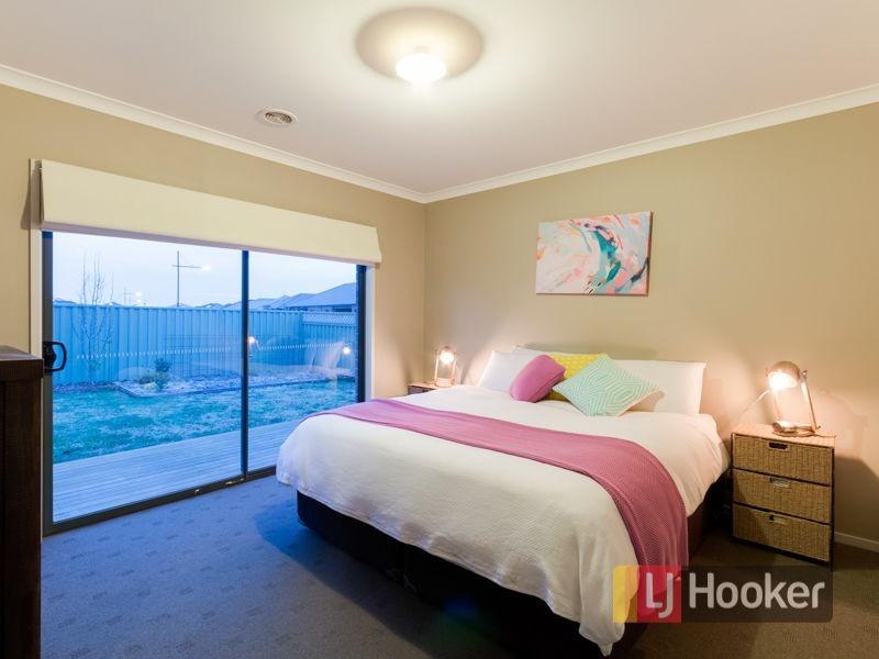 20 Bluestone Street, Pakenham VIC 3810