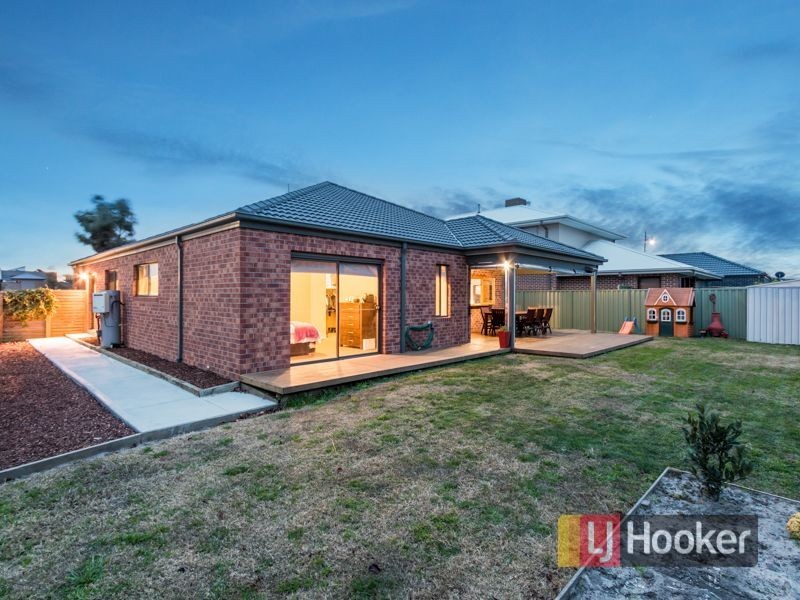 20 Bluestone Street, Pakenham VIC 3810
