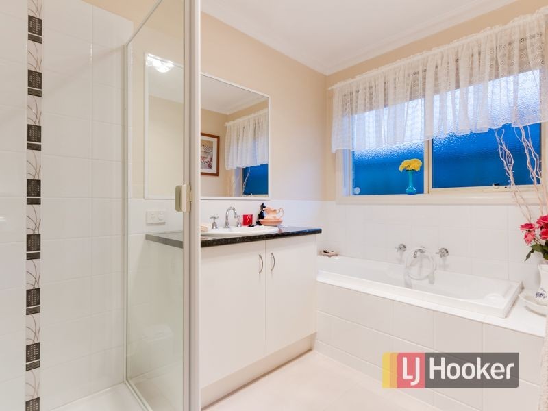 1/12 Anderson Street, Pakenham VIC 3810